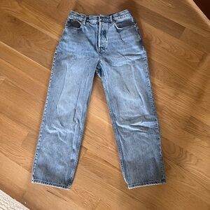 Everlane 90’s Way-High Jean in Light Wash